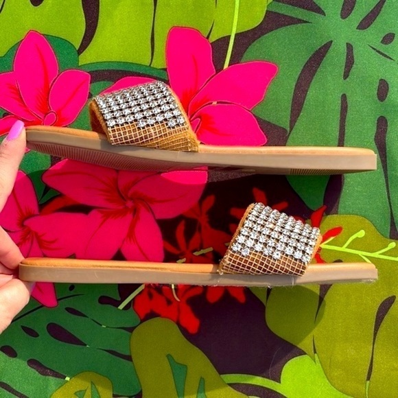 Brand New Madden Girl Rhinestone Large Strap Slides Sparkly Bling Sandals - Picture 10 of 15